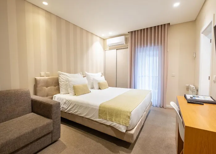 Adelaide Hotel
